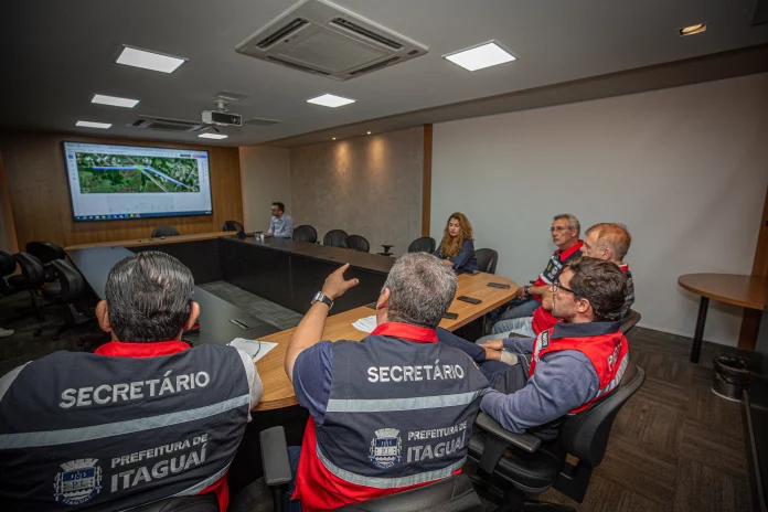 Foto 2_reunião viaduto Chaperó_webp