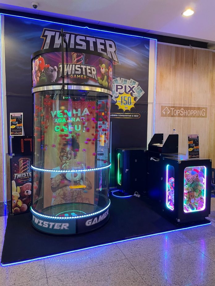 Twister Game no TopShopping Nova Iguaçu inedito no mercado
