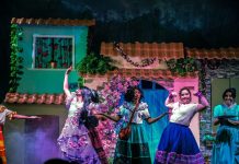 Shopping Nova Iguaçu terá teatrinho gratuito com Batman e Encanto e encontro com personagens Naruto e Moana no Junga Pak em fins de semana de setembro