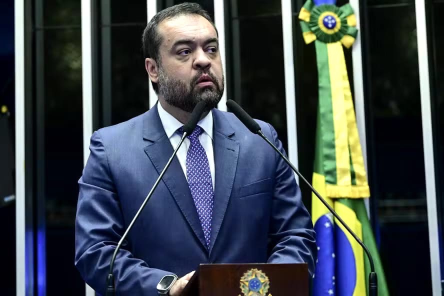 TSE retoma julgamento de Cláudio Castro